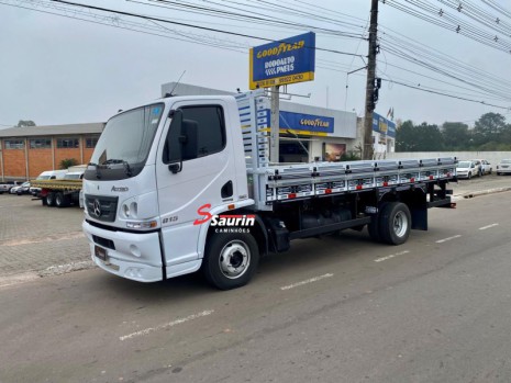 M.BENZ/ACCELO 815