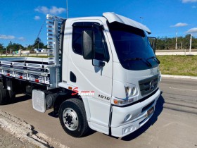 M.BENZ/ACCELO 1016