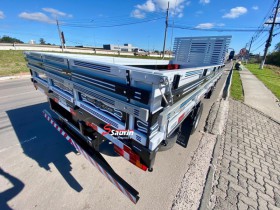M.BENZ/ACCELO 1016
